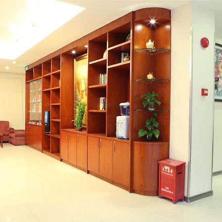 Hanting Express Kunming Yieryi Street Yunnan Normal University Branch Exterior foto