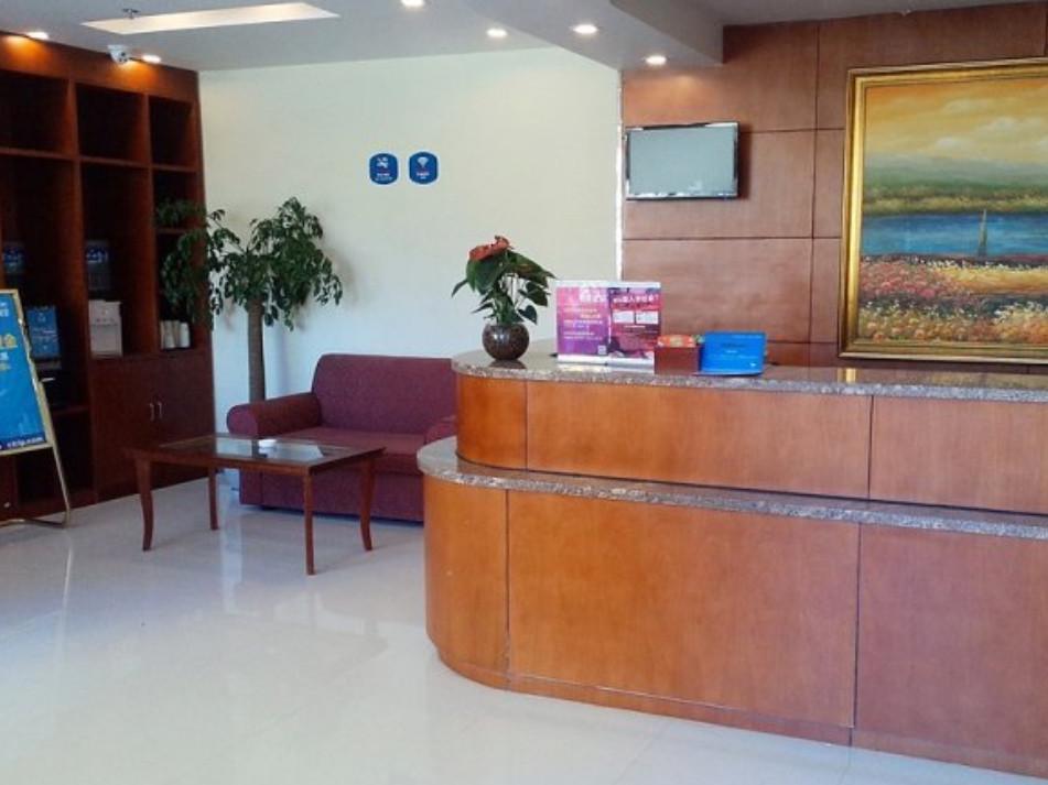Hanting Express Kunming Yieryi Street Yunnan Normal University Branch Exterior foto