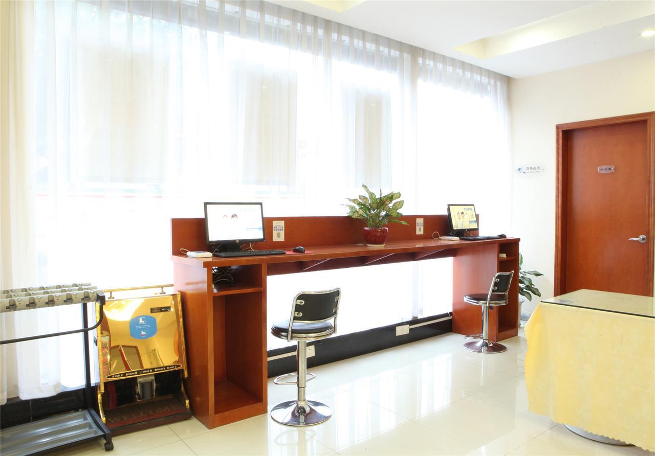Hanting Express Kunming Yieryi Street Yunnan Normal University Branch Exterior foto