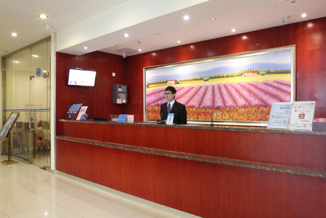 Hanting Express Kunming Yieryi Street Yunnan Normal University Branch Exterior foto